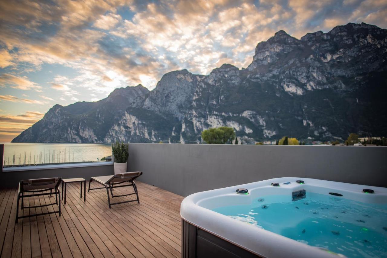 Hotel Villa Enrica リーヴァ・デル・ガルダ エクステリア 写真